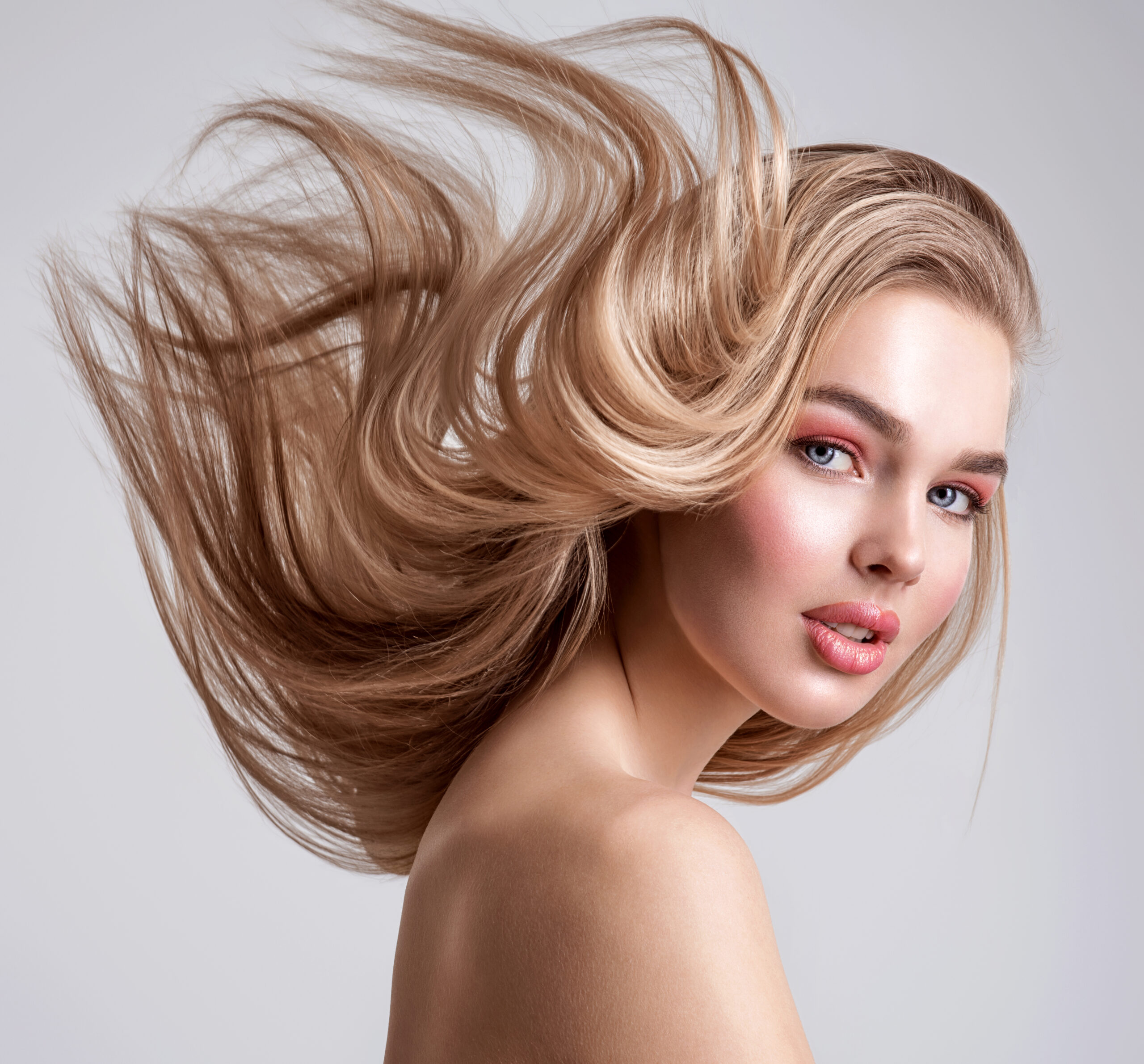 capelli biondi, capelli fluenti airtouch biondo roma